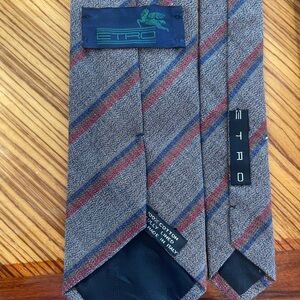 Etro Made for Neiman Marcus all cotton Men's Tie with Gray and Red Stripes